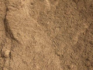 Nisip, prudiș concasat și rotund, piatră din calcar, ciment in saci foto 1