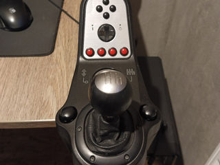 Logitech G25 foto 3