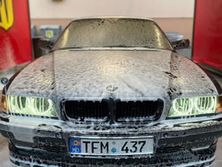 BMW 7 Series foto 3