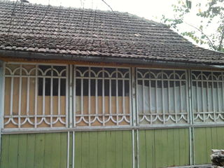 Срочно - кирпичный дом , рядом с санаторием Кодру + земля или меняю на малосемейку в Кишиневе . foto 6