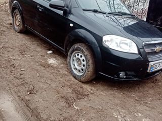 Chevrolet Aveo foto 4