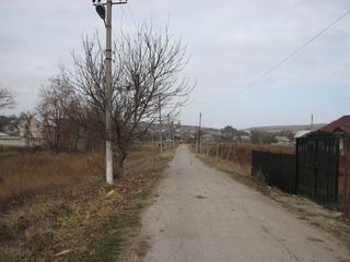 Se vinde lot de pamint pentru constructie 10 km de la Chisinau s.Dolinnoe foto 3