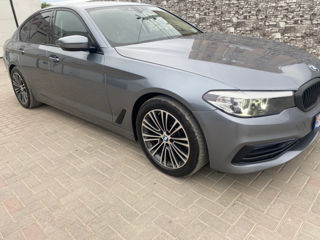 BMW 5 Series foto 8