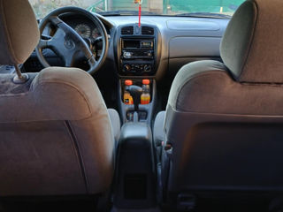 Mazda 323 foto 6