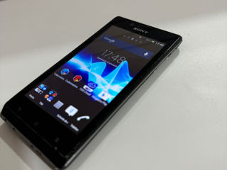 Sony Xperia J foto 2