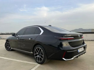 BMW 7 Series foto 2