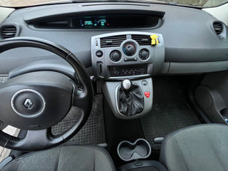 Renault Scenic foto 9