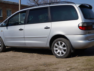 Volkswagen Sharan foto 3