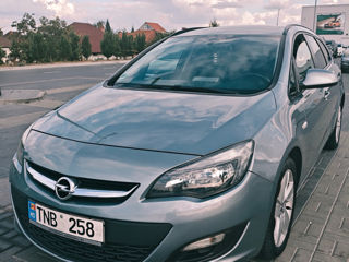 Opel Astra, 2011 г.