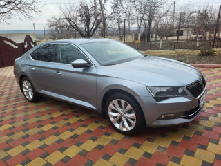 Skoda Superb foto 3