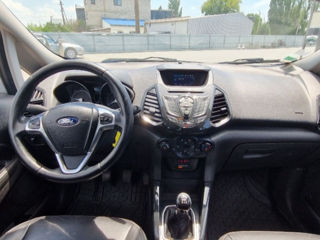 Ford EcoSport foto 10