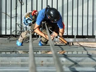 Alpinism industrial, lucrări la mare altitudine de orice complexitate, servicii de alpinism, arboris foto 1