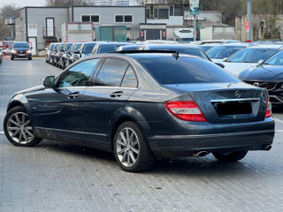 Mercedes C-Class foto 4