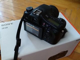 Фотоаппарат Sony SLT-A68+объективы на Sony A-mount foto 2
