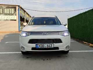 Mitsubishi Outlander foto 4