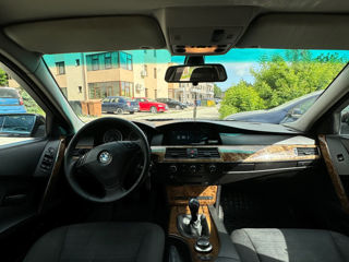 BMW 5 Series foto 6