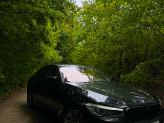 BMW 5 Series foto 4