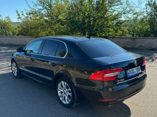 Skoda Superb foto 2