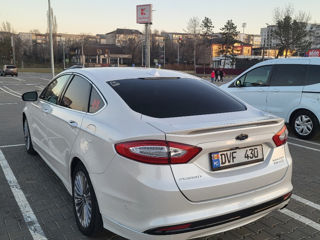 Ford Fusion foto 4