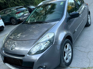 Renault Clio foto 2