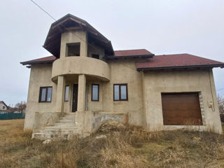 Casa Particulara( nui duplex sau townhous) Or. Ialoveni Albeni Str Frasinilor