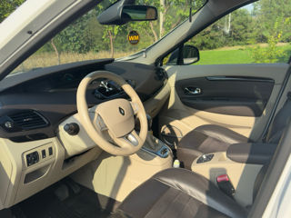 Renault Grand Scenic foto 8