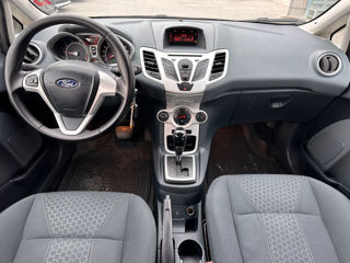 Ford Fiesta foto 5