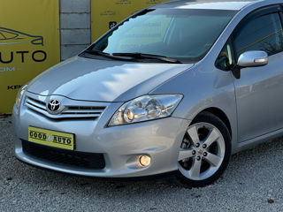 Toyota Auris foto 2