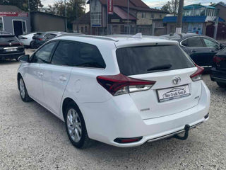 Toyota Auris foto 3