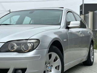 BMW 7 Series foto 4