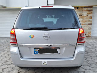 Opel Zafira foto 5