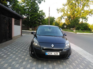 Renault Grand Scenic foto 4