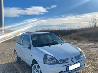 Renault Clio foto 6