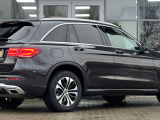 Mercedes GLC foto 6