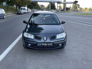 Renault Megane foto 2