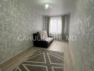 Apartament cu 3 camere, 68 m², Periferie, Cahul foto 3