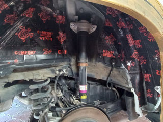 Оклейка машин пленкой. folia de protectie incolora,защита лобовых стекол.Шумовиброизоляция. foto 19