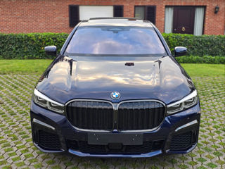 BMW 7 Series foto 3