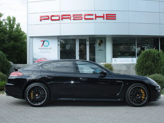 Porsche Panamera foto 1