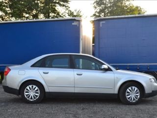 Audi A4 foto 6