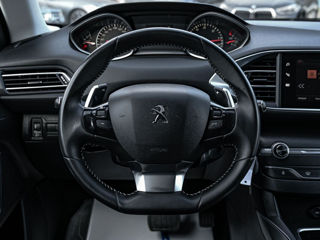 Peugeot 308 foto 9