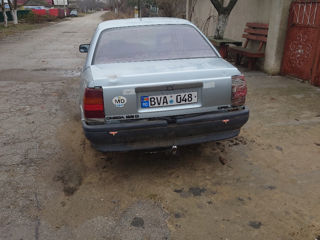 Opel Omega foto 3