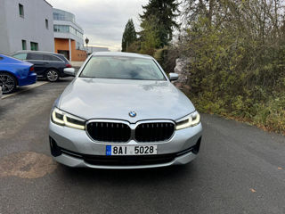 BMW 5 Series foto 8