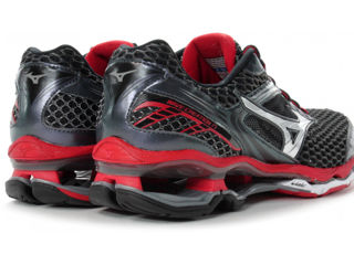 Mizuno Wave Creation