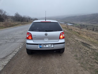 Volkswagen Polo foto 4