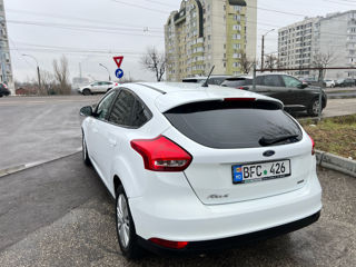 Ford Focus foto 4