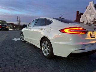 Ford Fusion фото 2