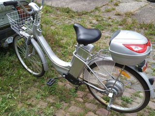Bicicleta electrică foto 1