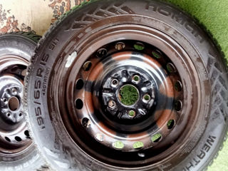 Nokian Weatherproof 195/65r15 4 Seasons Pe Jante Toyota foto 4