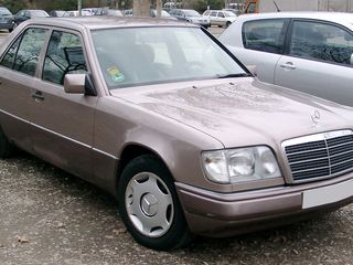 Mercedes Series (W124)